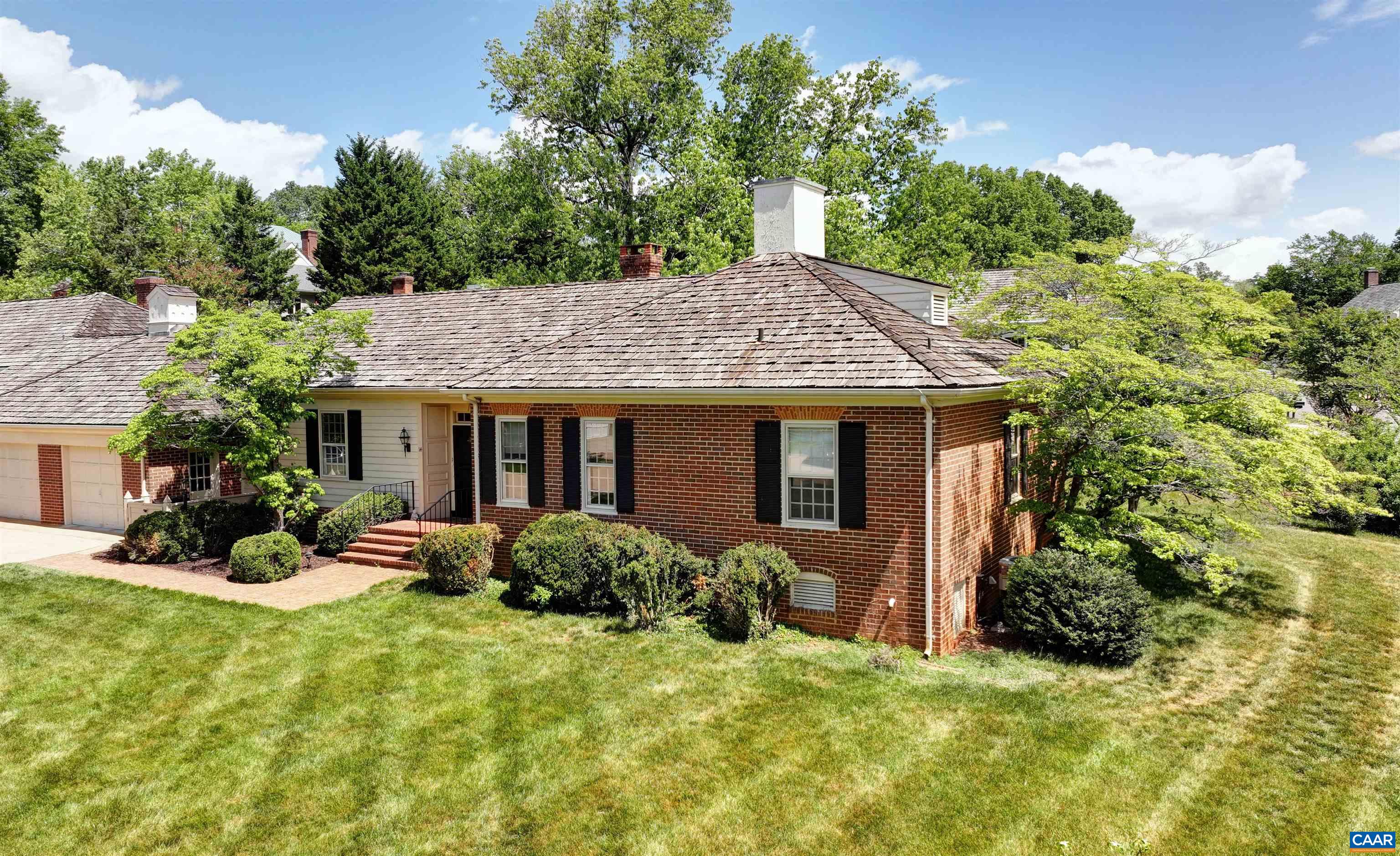 14 EDNAM VILLAGE ST, CHARLOTTESVILLE, Virginia 22903, 2 Bedrooms Bedrooms, ,2 BathroomsBathrooms,Residential,14 EDNAM VILLAGE ST,664271 MLS # 664271
