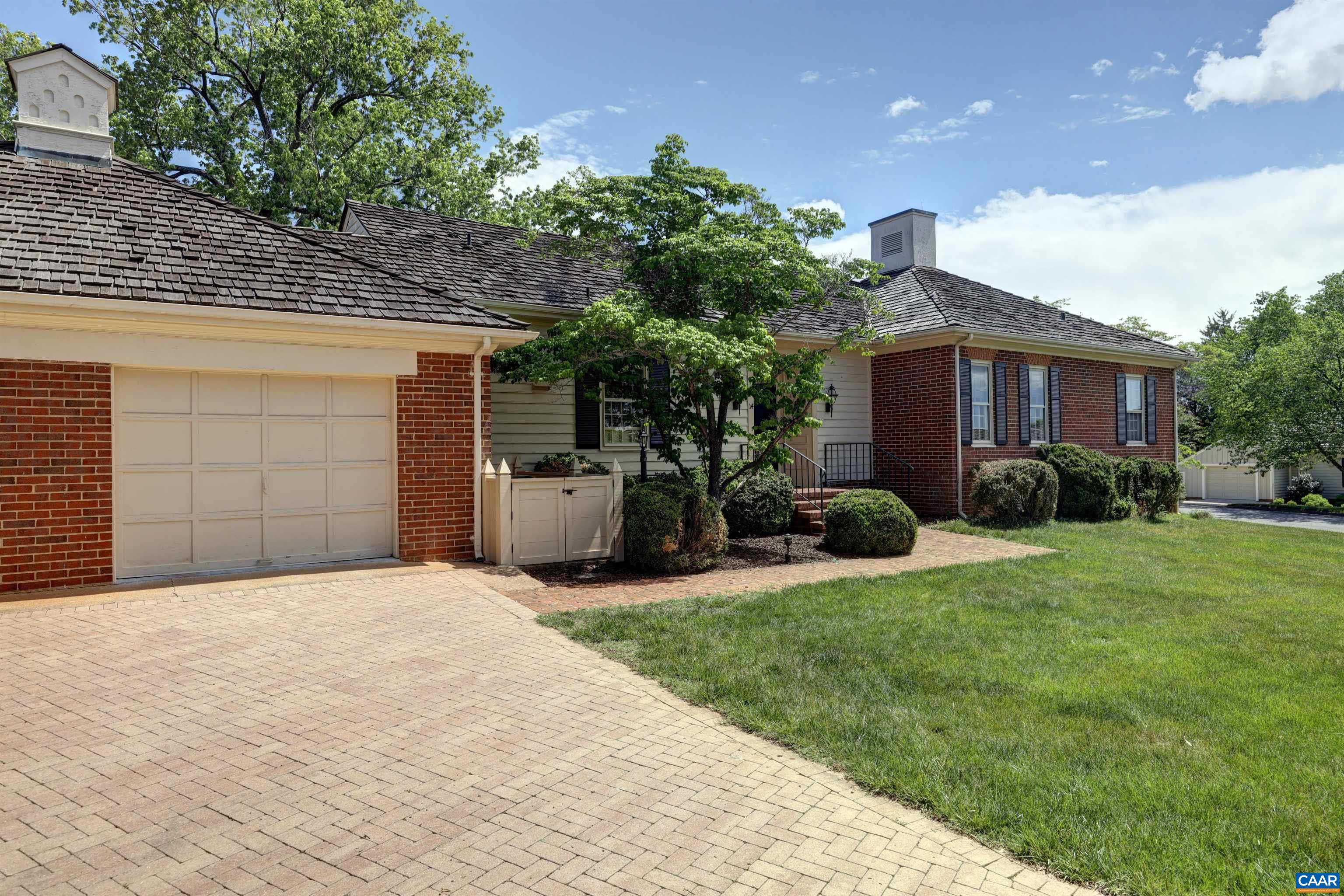 14 EDNAM VILLAGE ST, CHARLOTTESVILLE, Virginia 22903, 2 Bedrooms Bedrooms, ,2 BathroomsBathrooms,Residential,14 EDNAM VILLAGE ST,664271 MLS # 664271