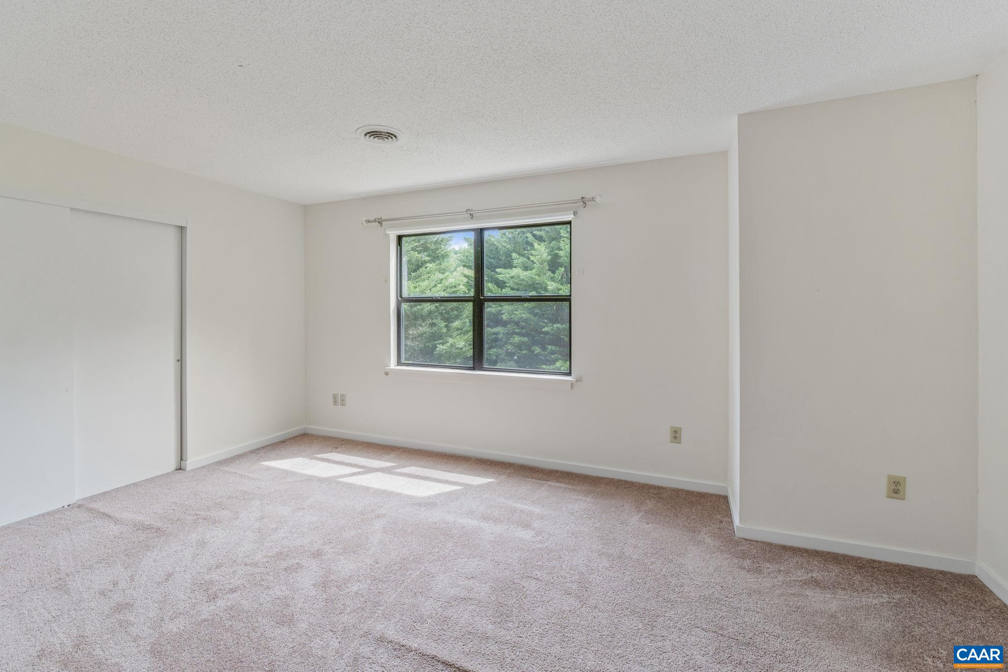 553 MILLSTONE CT, CHARLOTTESVILLE, Virginia 22901, 2 Bedrooms Bedrooms, ,1 BathroomBathrooms,Residential,553 MILLSTONE CT,664277 MLS # 664277
