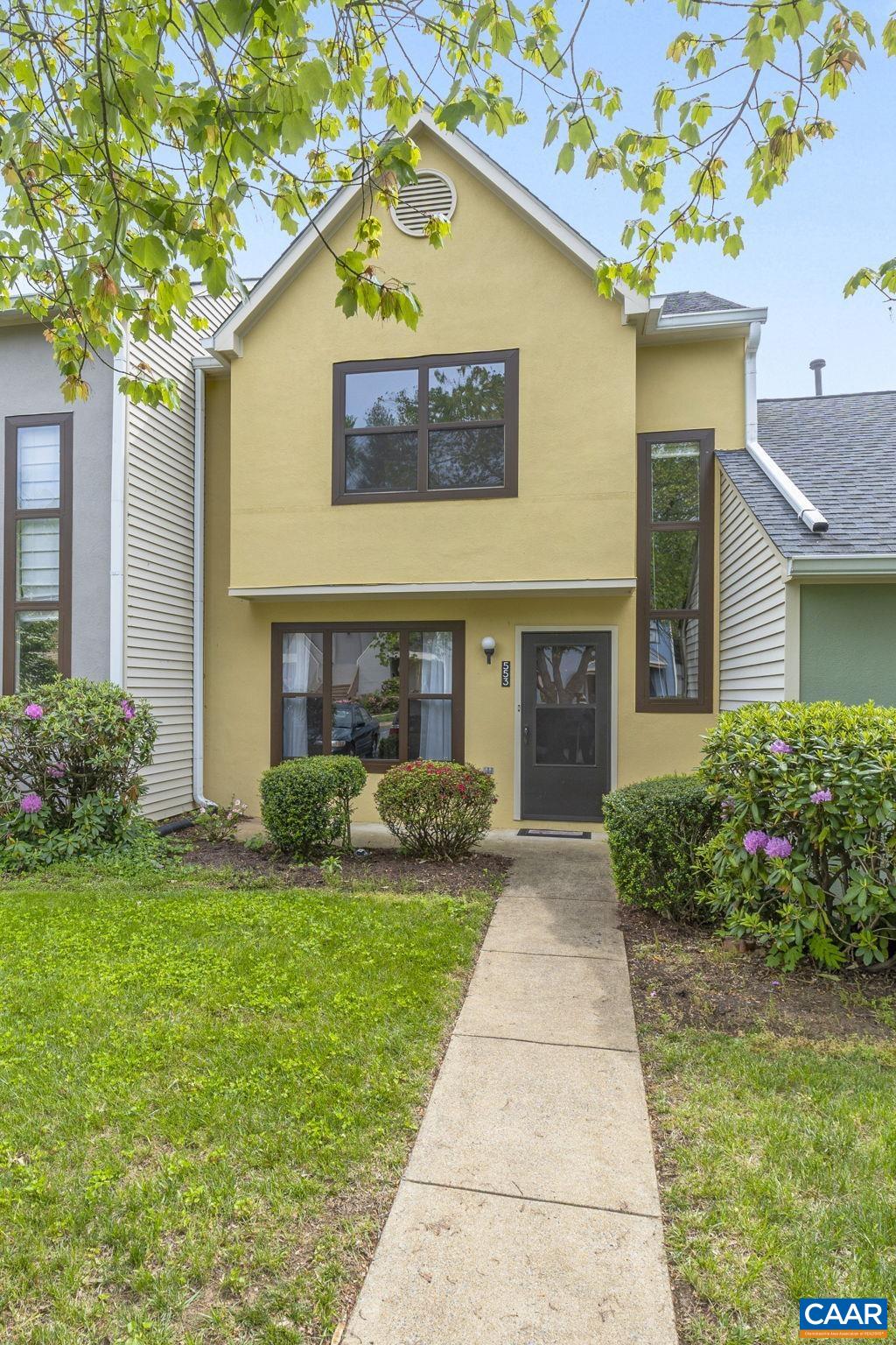 553 MILLSTONE CT, CHARLOTTESVILLE, Virginia 22901, 2 Bedrooms Bedrooms, ,1 BathroomBathrooms,Residential,553 MILLSTONE CT,664277 MLS # 664277
