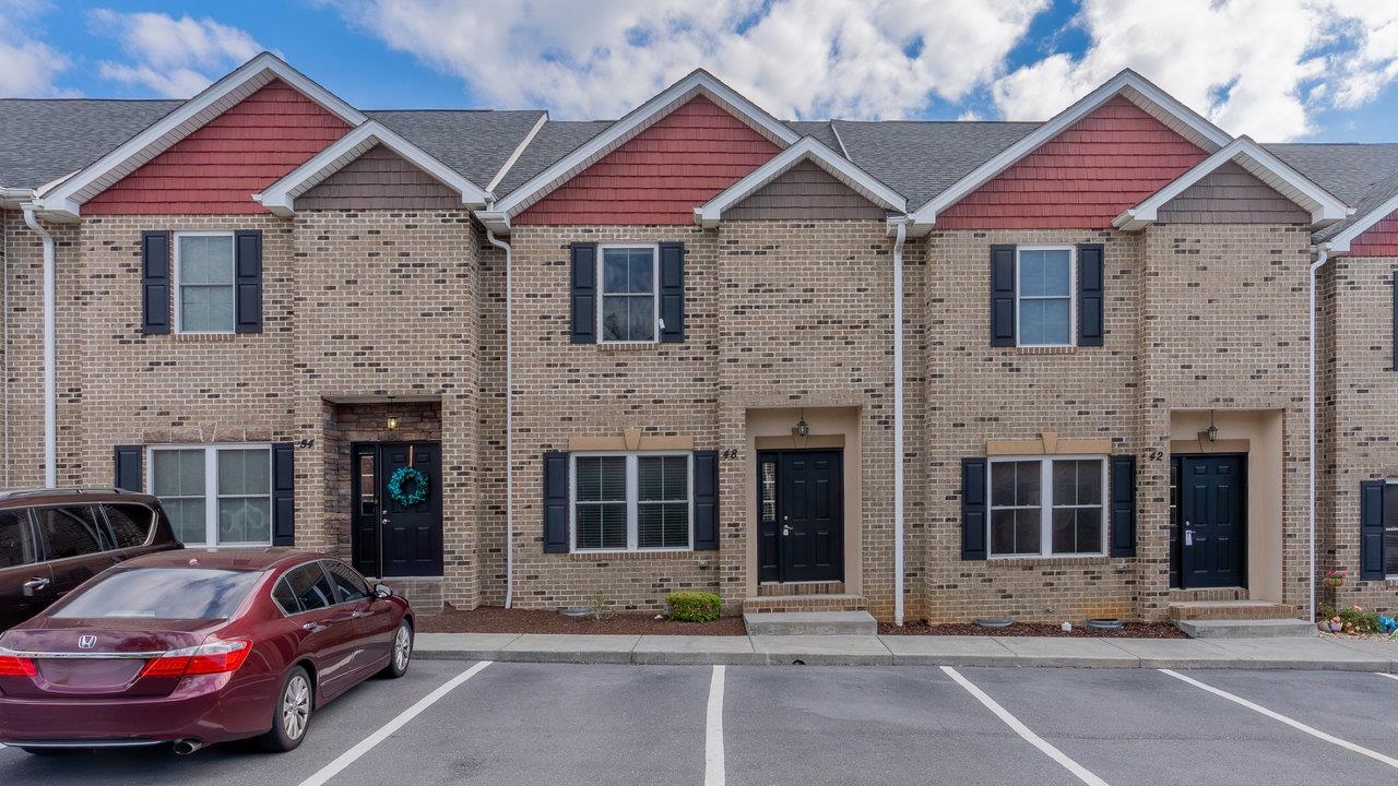 48 CEDAR POINT LN, ROCKINGHAM, Virginia 22802, 3 Bedrooms Bedrooms, ,2 BathroomsBathrooms,Residential,48 CEDAR POINT LN,664278 MLS # 664278