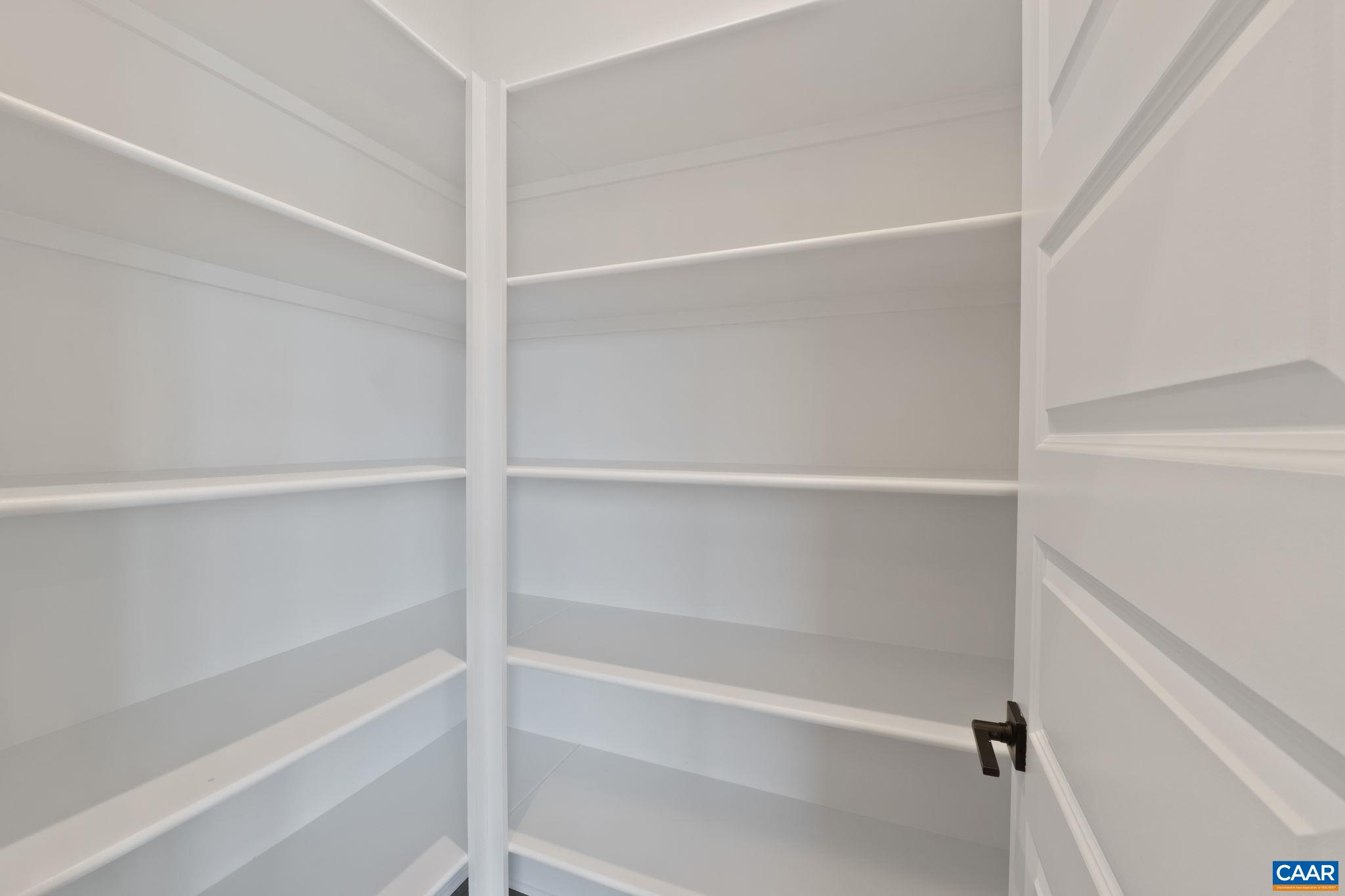 5 TALEN LN, CHARLOTTESVILLE, Virginia 22911, 3 Bedrooms Bedrooms, ,2 BathroomsBathrooms,Residential,The Holly I - Elevation L - Interior Unit,5 TALEN LN,664280 MLS # 664280