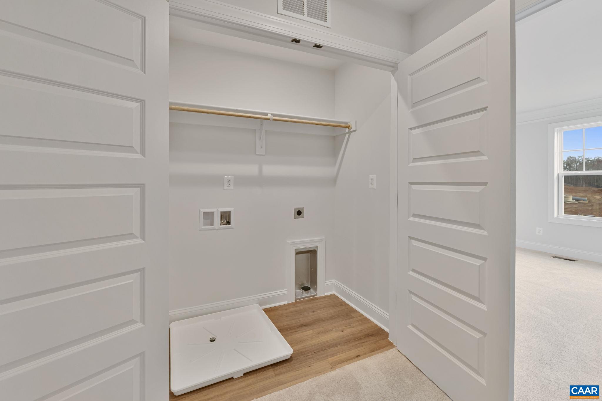 5 TALEN LN, CHARLOTTESVILLE, Virginia 22911, 3 Bedrooms Bedrooms, ,2 BathroomsBathrooms,Residential,The Holly I - Elevation L - Interior Unit,5 TALEN LN,664280 MLS # 664280