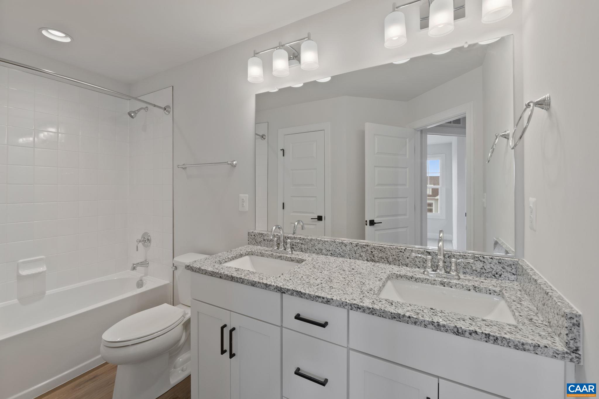 5 TALEN LN, CHARLOTTESVILLE, Virginia 22911, 3 Bedrooms Bedrooms, ,2 BathroomsBathrooms,Residential,The Holly I - Elevation L - Interior Unit,5 TALEN LN,664280 MLS # 664280