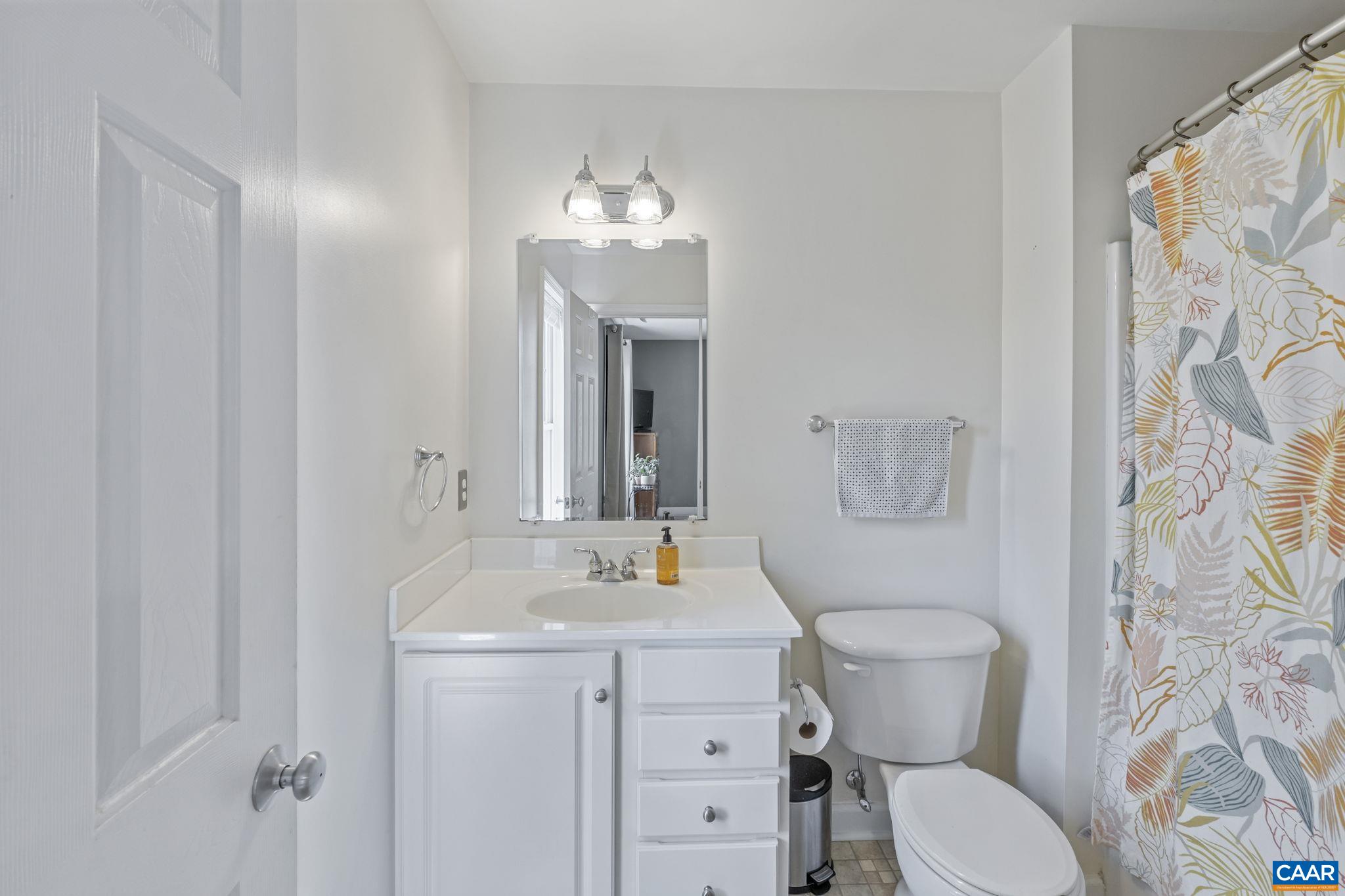 707 PALATINE AVE, CHARLOTTESVILLE, Virginia 22902, 2 Bedrooms Bedrooms, ,2 BathroomsBathrooms,Residential,Avon Terrace Townhome,707 PALATINE AVE,664281 MLS # 664281