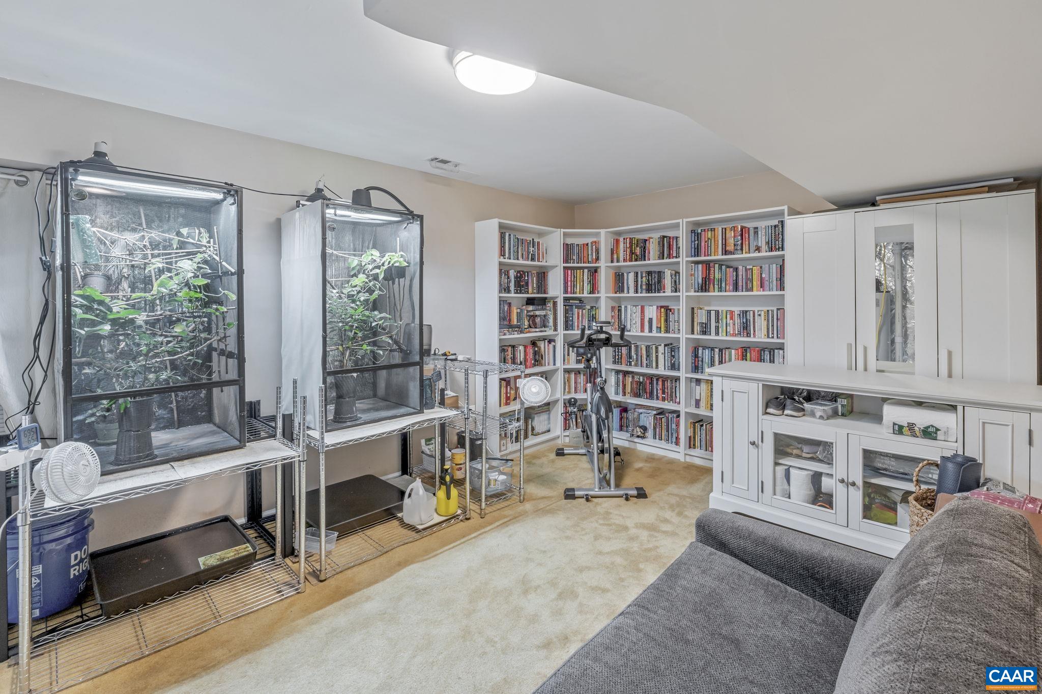 707 PALATINE AVE, CHARLOTTESVILLE, Virginia 22902, 2 Bedrooms Bedrooms, ,2 BathroomsBathrooms,Residential,Avon Terrace Townhome,707 PALATINE AVE,664281 MLS # 664281
