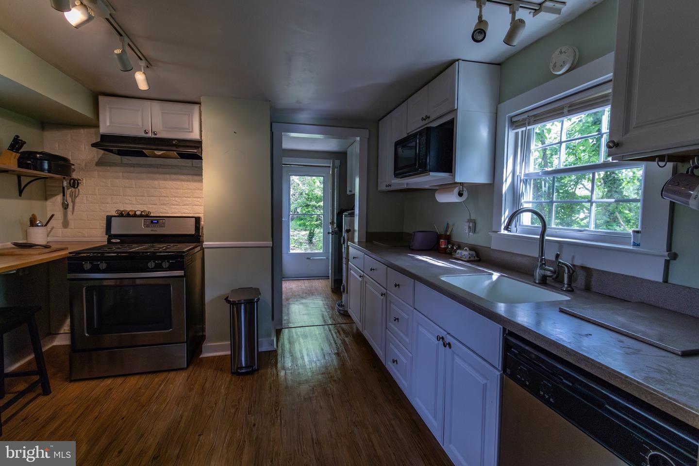 7979 MAIN ST, MIDDLETOWN, Virginia 22645, 2 Bedrooms Bedrooms, ,2 BathroomsBathrooms,Residential,For sale,7979 MAIN ST,VAFV2033552 MLS # VAFV2033552
