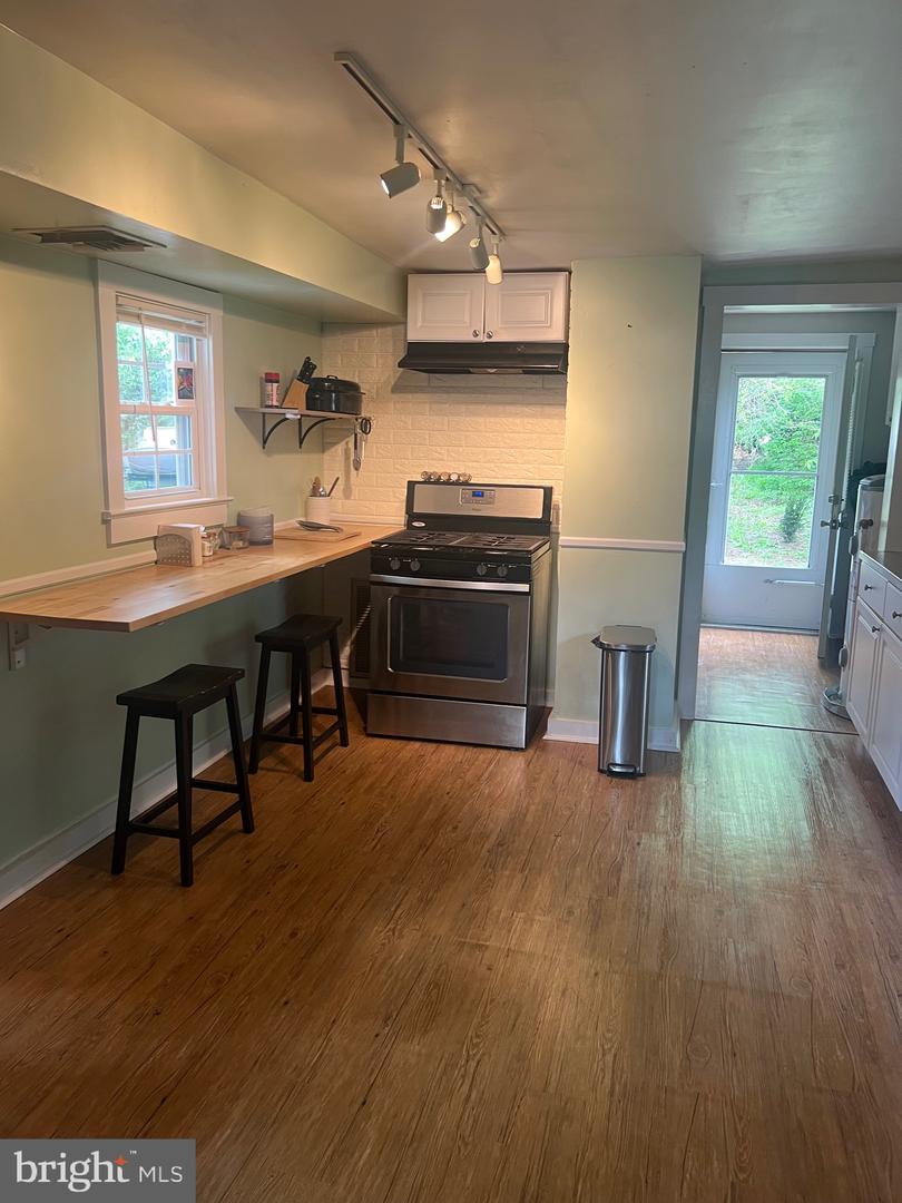7979 MAIN ST, MIDDLETOWN, Virginia 22645, 2 Bedrooms Bedrooms, ,2 BathroomsBathrooms,Residential,For sale,7979 MAIN ST,VAFV2033552 MLS # VAFV2033552