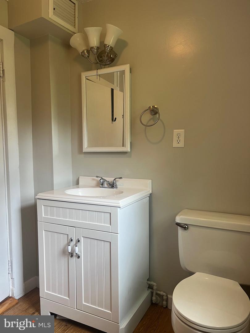 7979 MAIN ST, MIDDLETOWN, Virginia 22645, 2 Bedrooms Bedrooms, ,2 BathroomsBathrooms,Residential,For sale,7979 MAIN ST,VAFV2033552 MLS # VAFV2033552