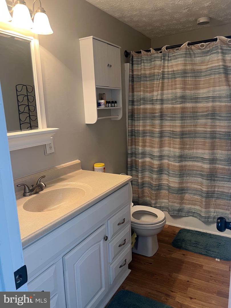 7979 MAIN ST, MIDDLETOWN, Virginia 22645, 2 Bedrooms Bedrooms, ,2 BathroomsBathrooms,Residential,For sale,7979 MAIN ST,VAFV2033552 MLS # VAFV2033552