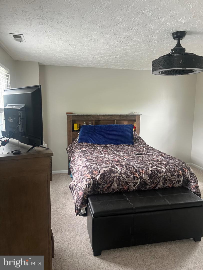 7979 MAIN ST, MIDDLETOWN, Virginia 22645, 2 Bedrooms Bedrooms, ,2 BathroomsBathrooms,Residential,For sale,7979 MAIN ST,VAFV2033552 MLS # VAFV2033552