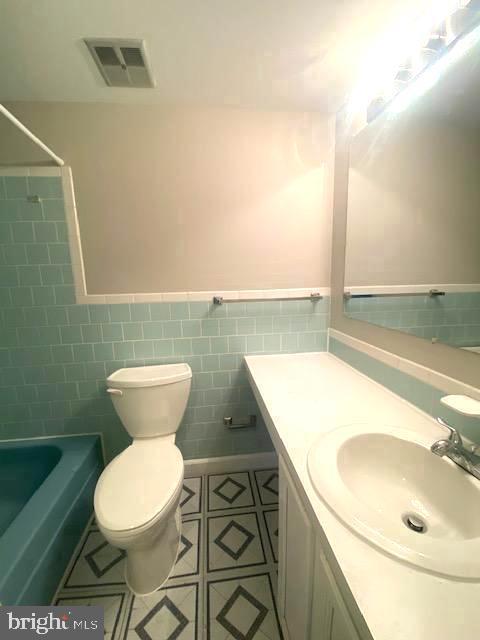 12703 DARA DR #302, WOODBRIDGE, Virginia 22192, 1 Bedroom Bedrooms, ,1 BathroomBathrooms,Residential,For sale,12703 DARA DR #302,VAPW2092500 MLS # VAPW2092500