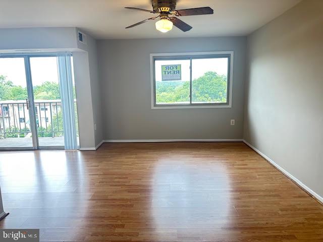 12703 DARA DR #302, WOODBRIDGE, Virginia 22192, 1 Bedroom Bedrooms, ,1 BathroomBathrooms,Residential,For sale,12703 DARA DR #302,VAPW2092500 MLS # VAPW2092500