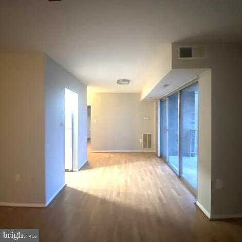 12703 DARA DR #302, WOODBRIDGE, Virginia 22192, 1 Bedroom Bedrooms, ,1 BathroomBathrooms,Residential,For sale,12703 DARA DR #302,VAPW2092500 MLS # VAPW2092500