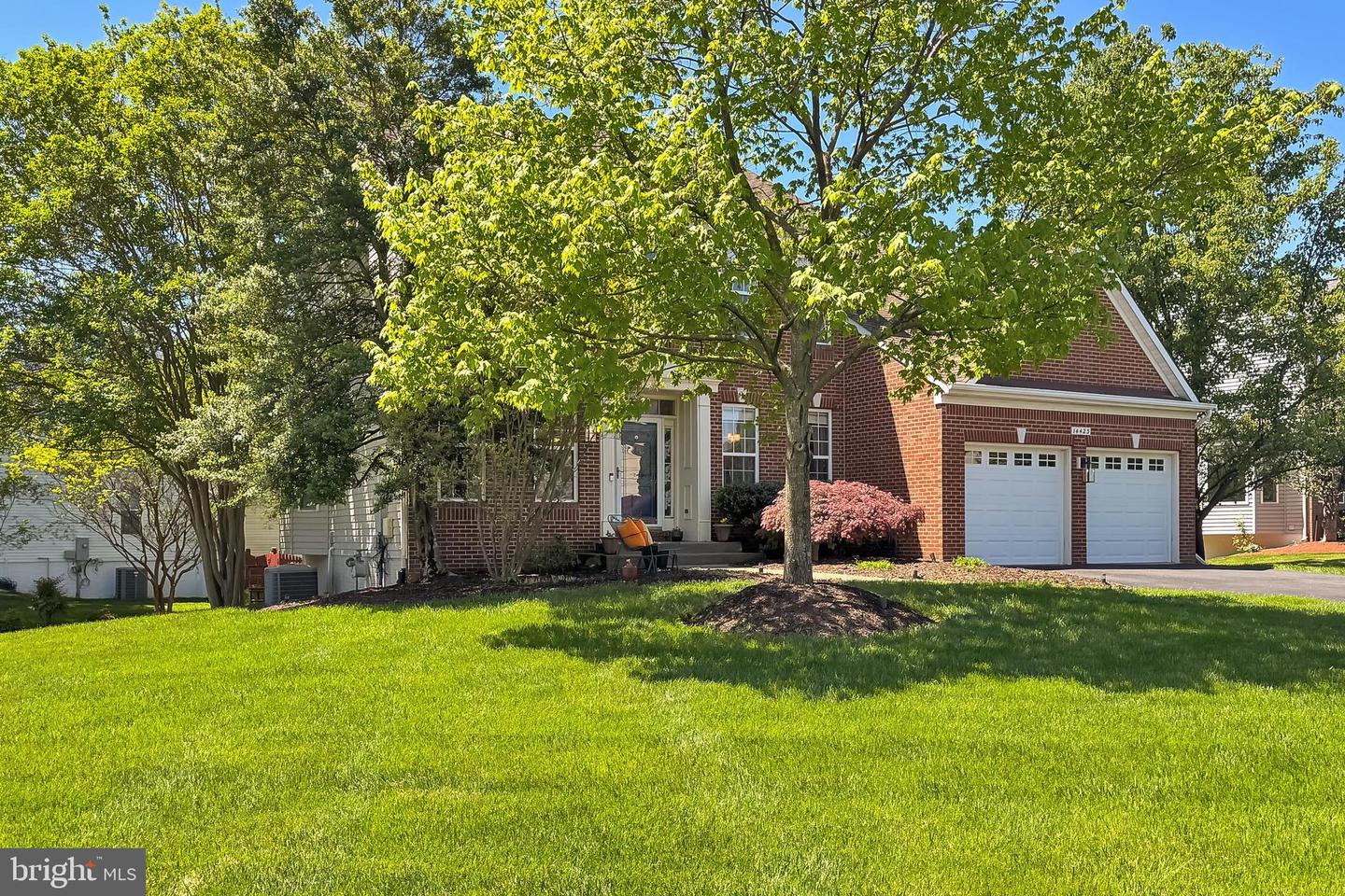 14423 PICKET OAKS RD, CENTREVILLE, Virginia 20121, 4 Bedrooms Bedrooms, ,3 BathroomsBathrooms,Residential,For sale,14423 PICKET OAKS RD,VAFX2235590 MLS # VAFX2235590