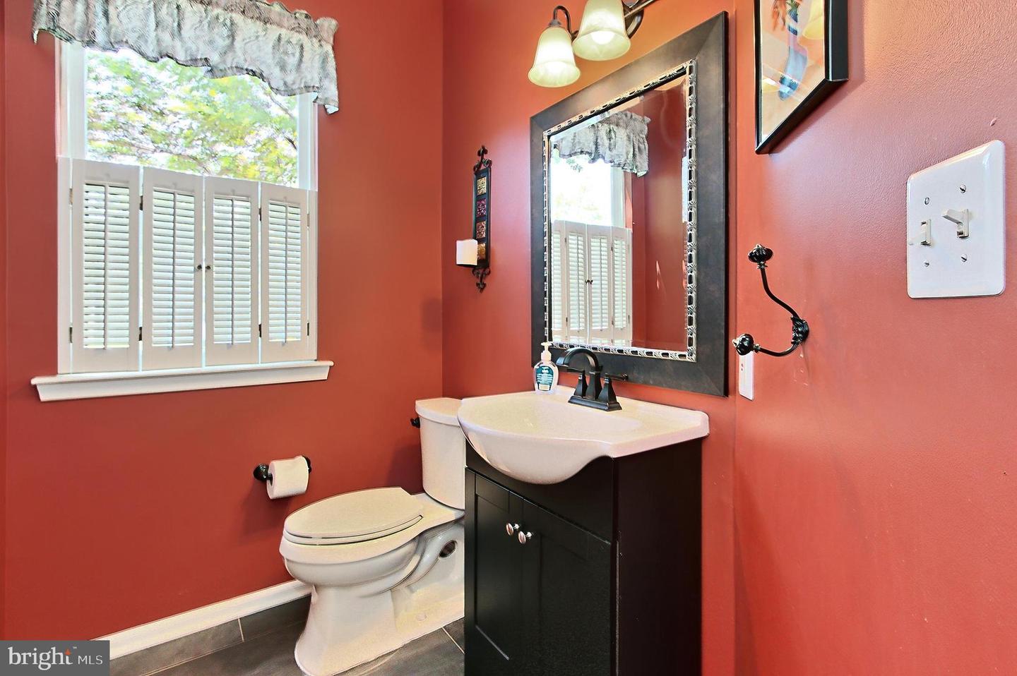 14423 PICKET OAKS RD, CENTREVILLE, Virginia 20121, 4 Bedrooms Bedrooms, ,3 BathroomsBathrooms,Residential,For sale,14423 PICKET OAKS RD,VAFX2235590 MLS # VAFX2235590