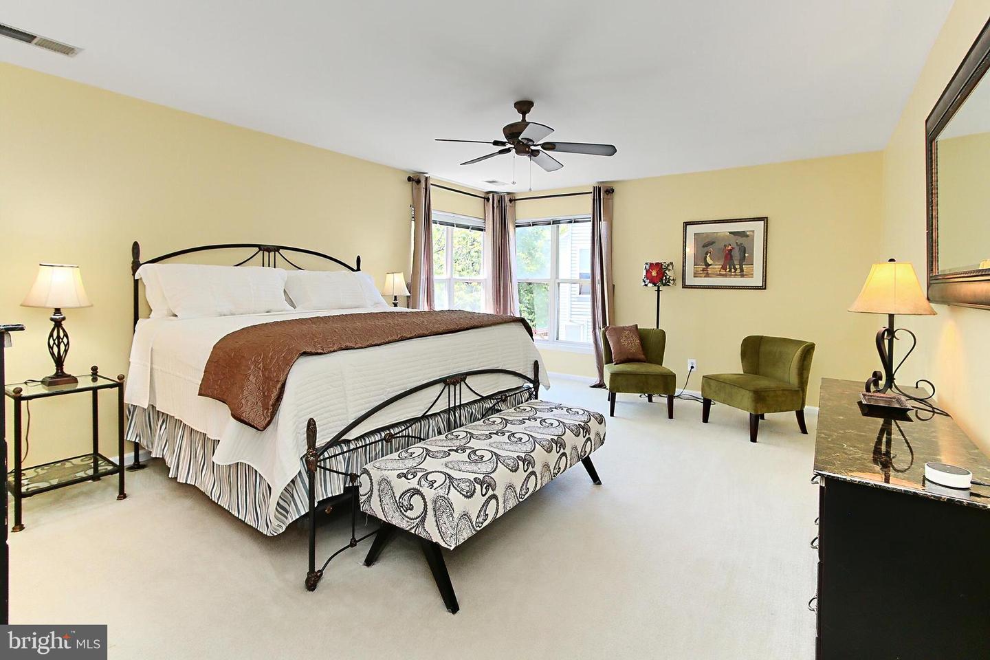 14423 PICKET OAKS RD, CENTREVILLE, Virginia 20121, 4 Bedrooms Bedrooms, ,3 BathroomsBathrooms,Residential,For sale,14423 PICKET OAKS RD,VAFX2235590 MLS # VAFX2235590