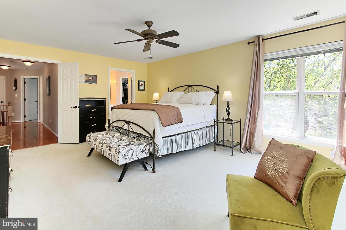 14423 PICKET OAKS RD, CENTREVILLE, Virginia 20121, 4 Bedrooms Bedrooms, ,3 BathroomsBathrooms,Residential,For sale,14423 PICKET OAKS RD,VAFX2235590 MLS # VAFX2235590