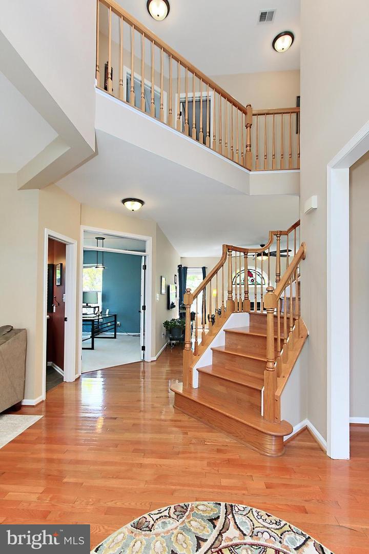 14423 PICKET OAKS RD, CENTREVILLE, Virginia 20121, 4 Bedrooms Bedrooms, ,3 BathroomsBathrooms,Residential,For sale,14423 PICKET OAKS RD,VAFX2235590 MLS # VAFX2235590