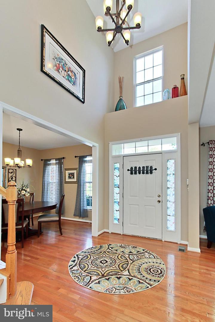 14423 PICKET OAKS RD, CENTREVILLE, Virginia 20121, 4 Bedrooms Bedrooms, ,3 BathroomsBathrooms,Residential,For sale,14423 PICKET OAKS RD,VAFX2235590 MLS # VAFX2235590