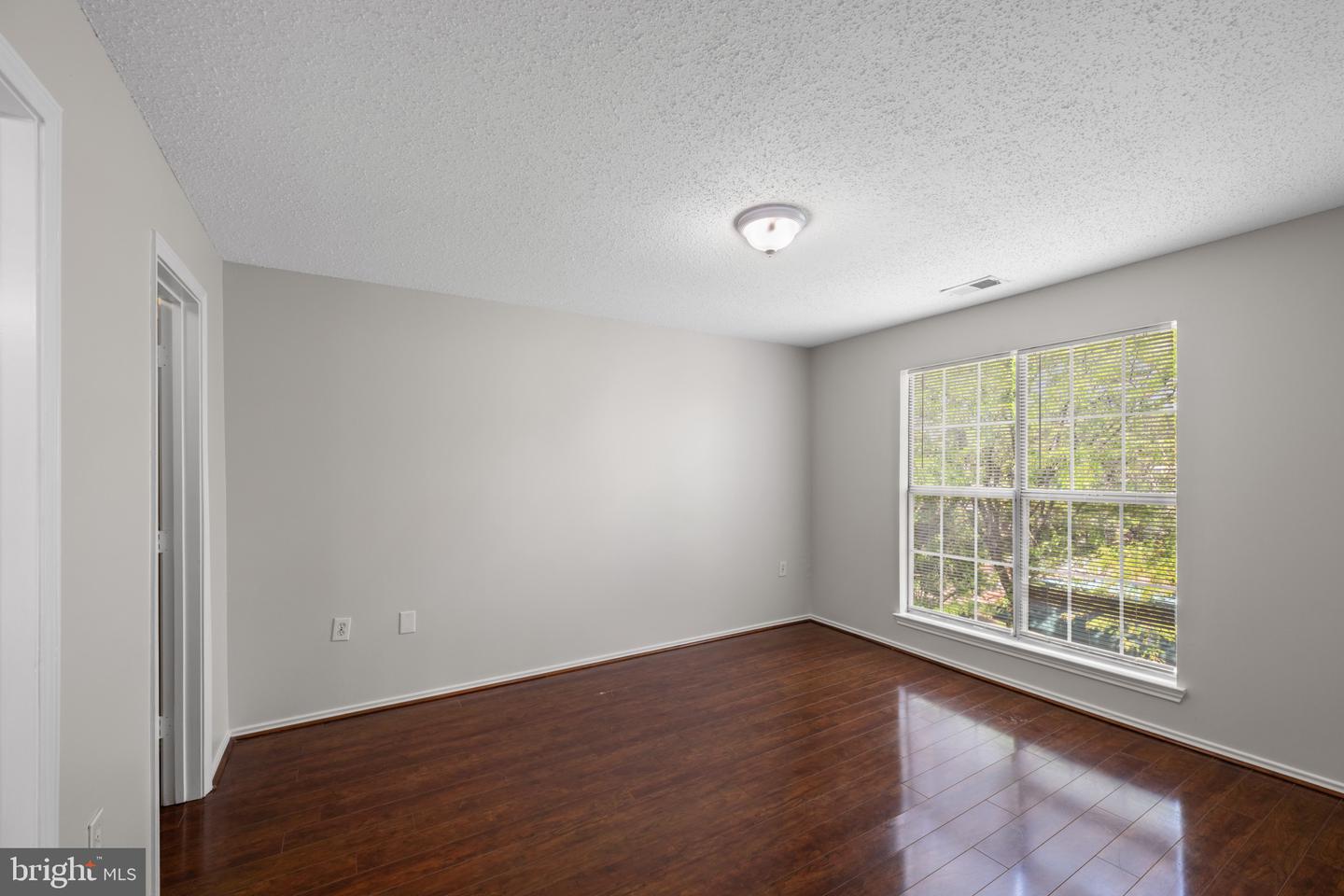 20985 TIMBER RIDGE TER #303, ASHBURN, Virginia 20147, 2 Bedrooms Bedrooms, 7 Rooms Rooms,2 BathroomsBathrooms,Residential,For sale,20985 TIMBER RIDGE TER #303,VALO2094476 MLS # VALO2094476
