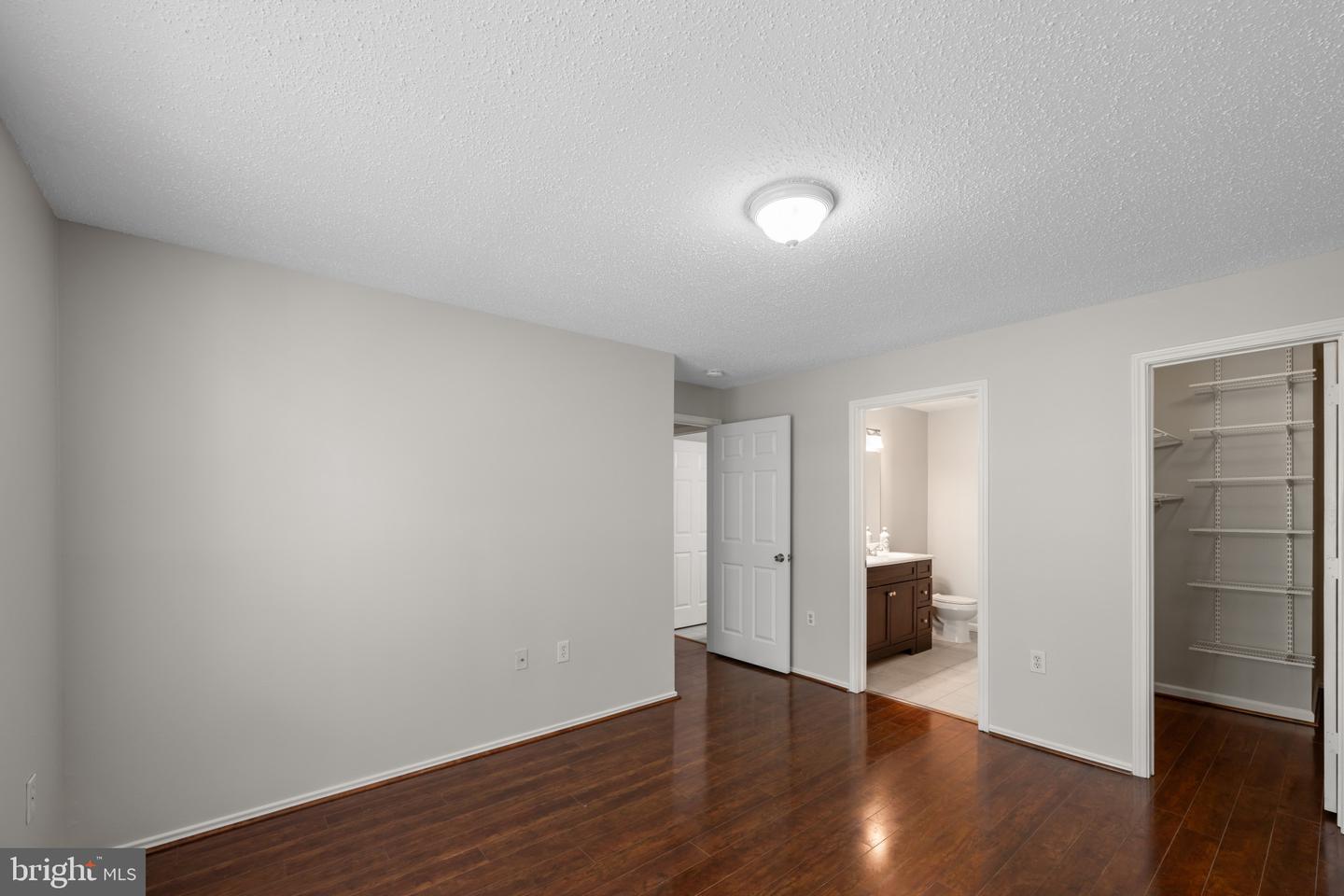 20985 TIMBER RIDGE TER #303, ASHBURN, Virginia 20147, 2 Bedrooms Bedrooms, 7 Rooms Rooms,2 BathroomsBathrooms,Residential,For sale,20985 TIMBER RIDGE TER #303,VALO2094476 MLS # VALO2094476