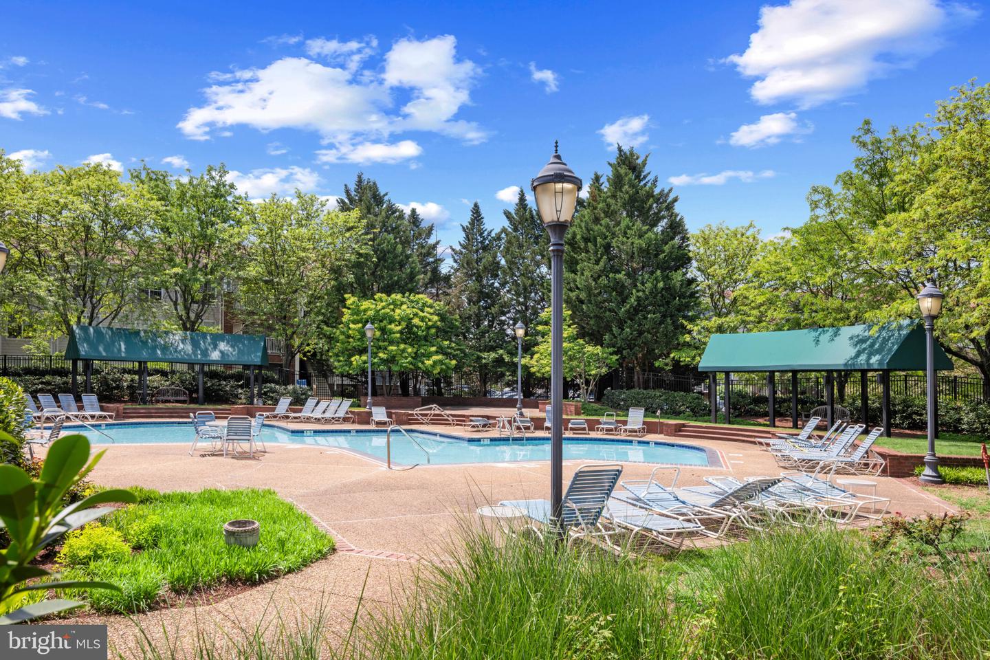 20985 TIMBER RIDGE TER #303, ASHBURN, Virginia 20147, 2 Bedrooms Bedrooms, 7 Rooms Rooms,2 BathroomsBathrooms,Residential,For sale,20985 TIMBER RIDGE TER #303,VALO2094476 MLS # VALO2094476