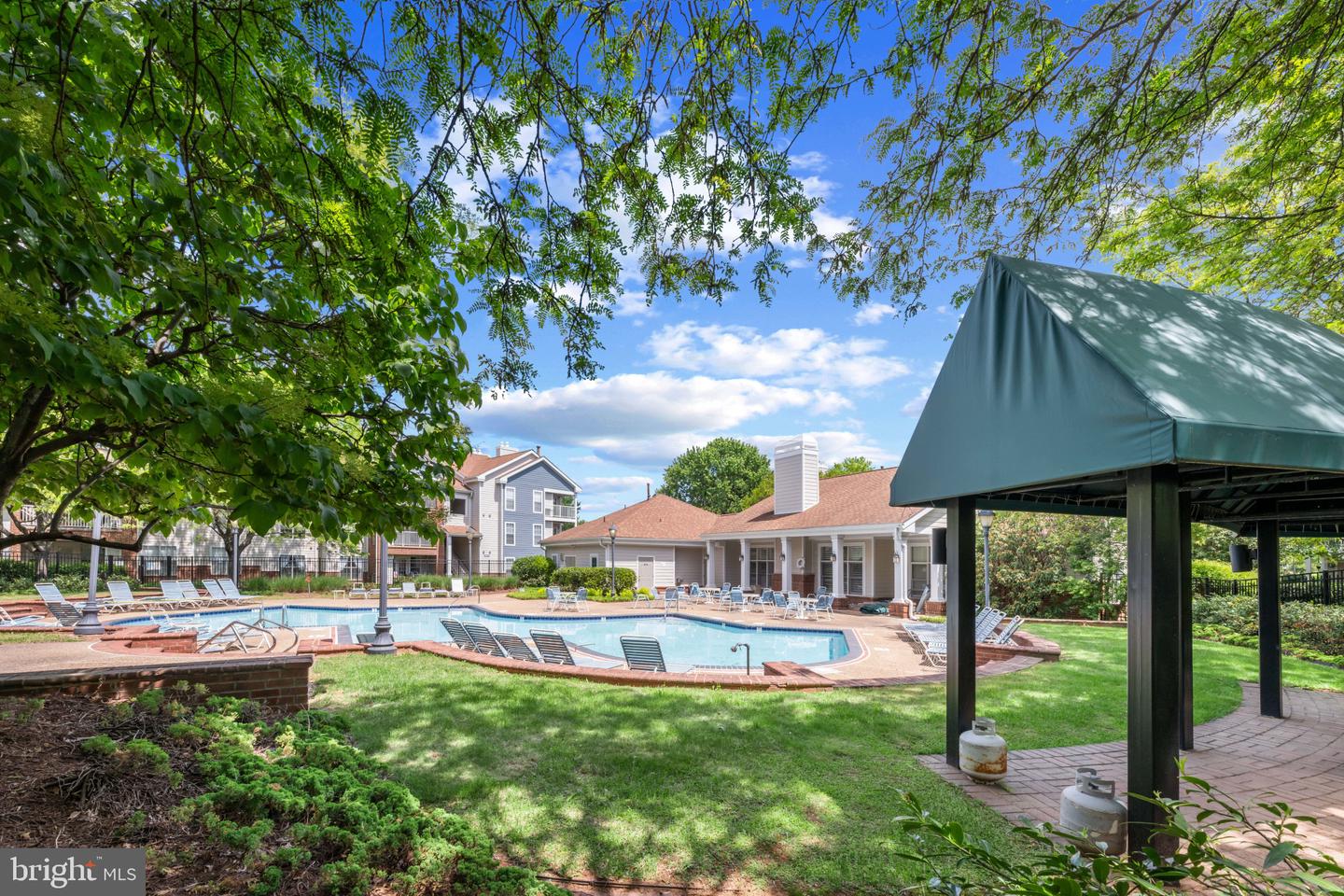 20985 TIMBER RIDGE TER #303, ASHBURN, Virginia 20147, 2 Bedrooms Bedrooms, 7 Rooms Rooms,2 BathroomsBathrooms,Residential,For sale,20985 TIMBER RIDGE TER #303,VALO2094476 MLS # VALO2094476