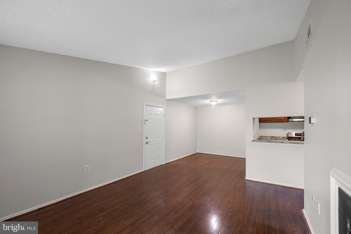 20985 TIMBER RIDGE TER #303, ASHBURN, Virginia 20147, 2 Bedrooms Bedrooms, 7 Rooms Rooms,2 BathroomsBathrooms,Residential,For sale,20985 TIMBER RIDGE TER #303,VALO2094476 MLS # VALO2094476