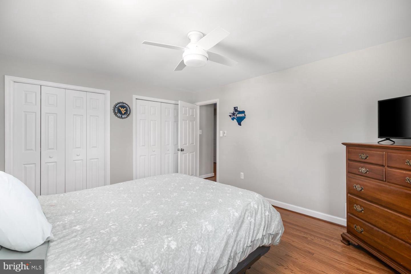 9417 CORAL LN, ALEXANDRIA, Virginia 22309, 4 Bedrooms Bedrooms, ,3 BathroomsBathrooms,Residential,For sale,9417 CORAL LN,VAFX2235776 MLS # VAFX2235776