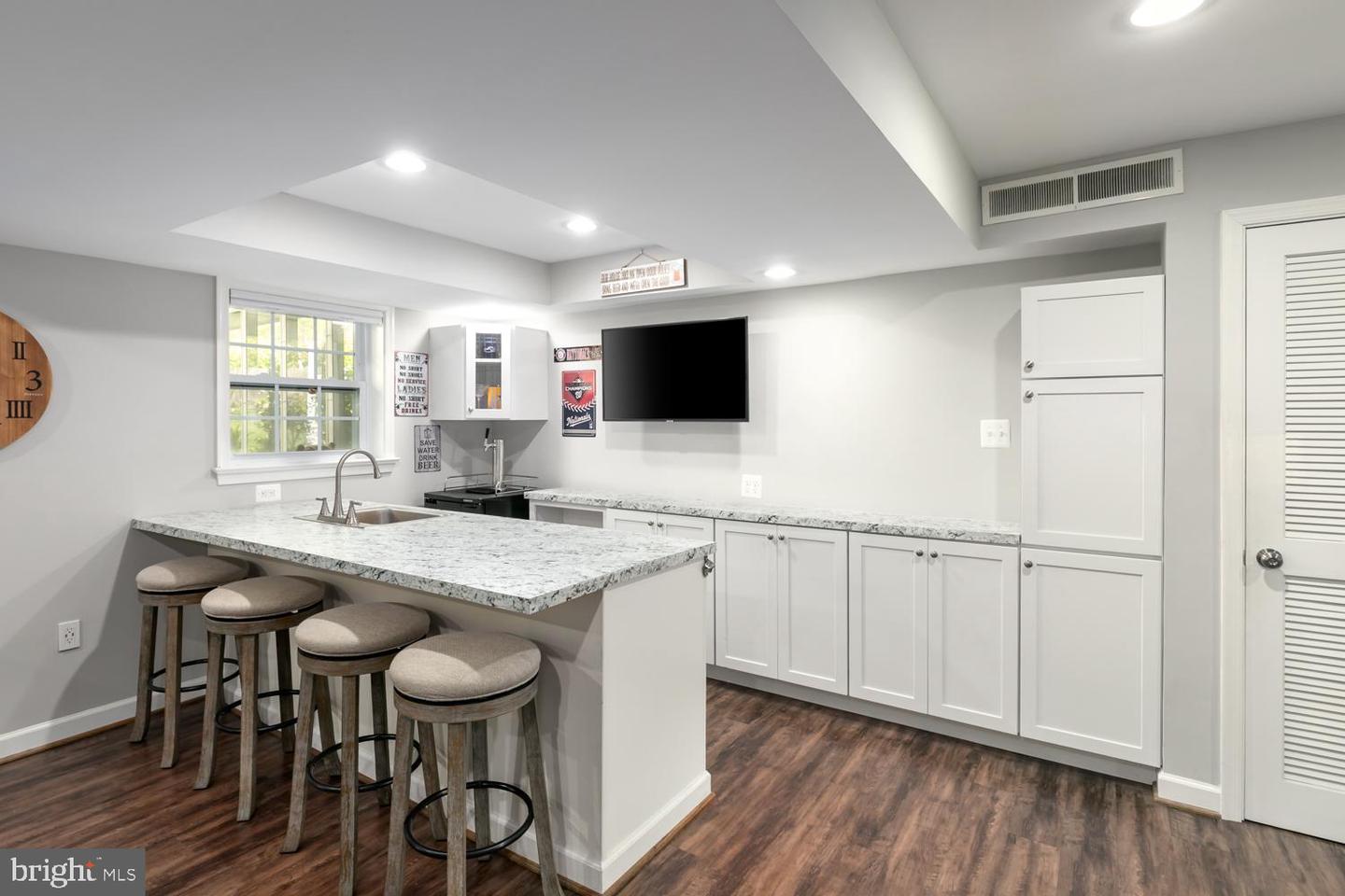 9417 CORAL LN, ALEXANDRIA, Virginia 22309, 4 Bedrooms Bedrooms, ,3 BathroomsBathrooms,Residential,For sale,9417 CORAL LN,VAFX2235776 MLS # VAFX2235776