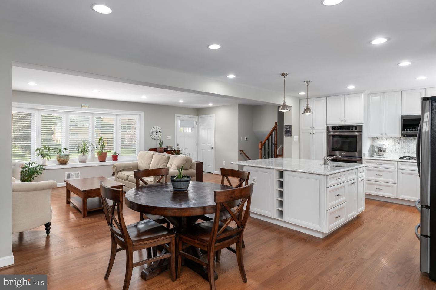 9417 CORAL LN, ALEXANDRIA, Virginia 22309, 4 Bedrooms Bedrooms, ,3 BathroomsBathrooms,Residential,For sale,9417 CORAL LN,VAFX2235776 MLS # VAFX2235776