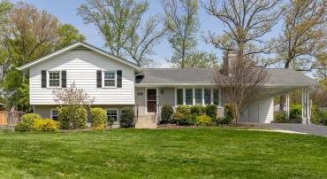 9417 CORAL LN, ALEXANDRIA, Virginia 22309, 4 Bedrooms Bedrooms, ,3 BathroomsBathrooms,Residential,For sale,9417 CORAL LN,VAFX2235776 MLS # VAFX2235776