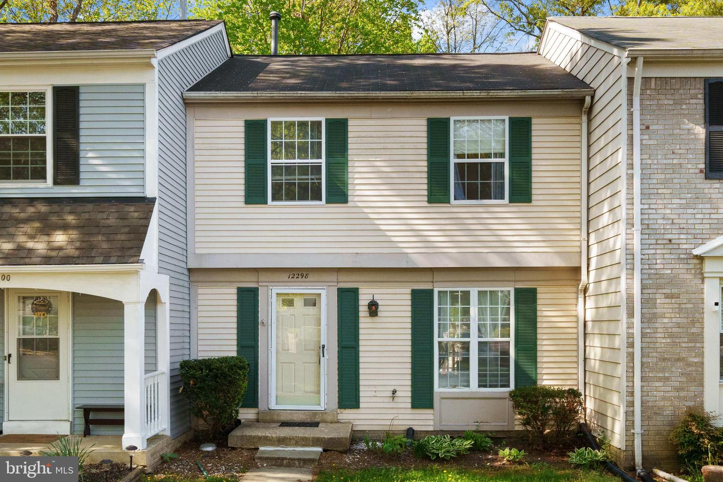 12298 DAPPLE GRAY CT, WOODBRIDGE, Virginia 22192, 3 Bedrooms Bedrooms, ,1 BathroomBathrooms,Residential,For sale,12298 DAPPLE GRAY CT,VAPW2092704 MLS # VAPW2092704