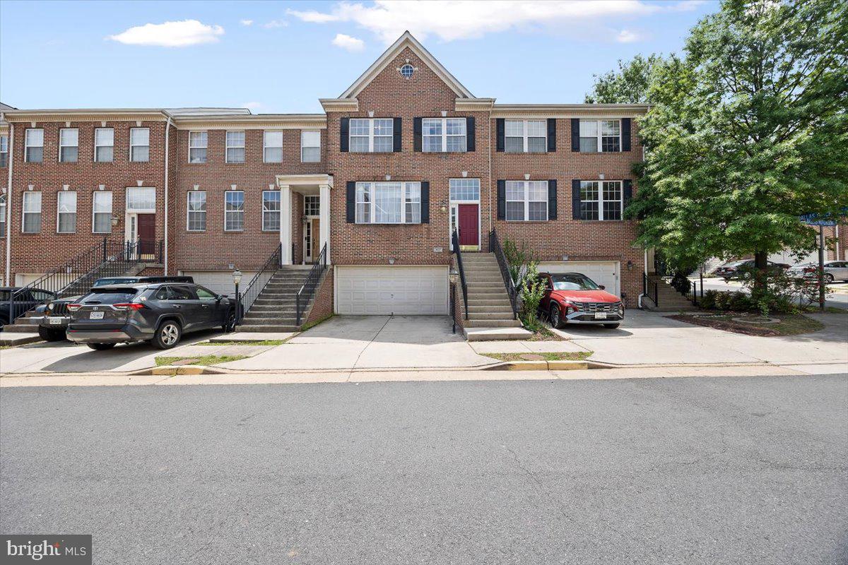 4127 DALLAS HUTCHISON ST, CHANTILLY, Virginia 20151, 3 Bedrooms Bedrooms, ,3 BathroomsBathrooms,Residential,For sale,4127 DALLAS HUTCHISON ST,VAFX2236064 MLS # VAFX2236064