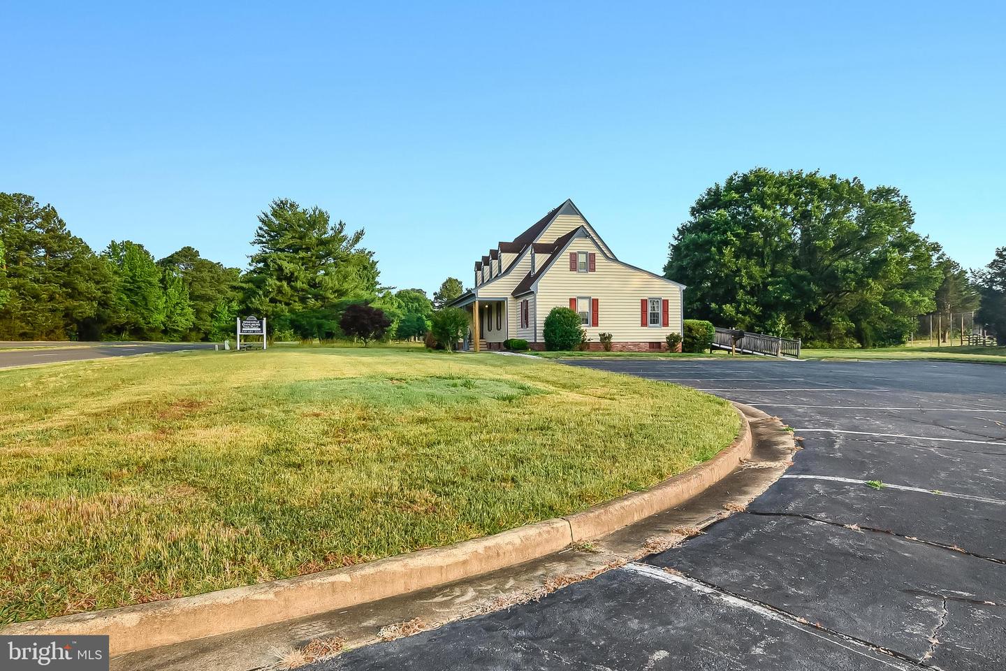 1900 E PARHAM RD, HENRICO, Virginia 23238, ,Land,For sale,1900 E PARHAM RD,VAHN2000458 MLS # VAHN2000458