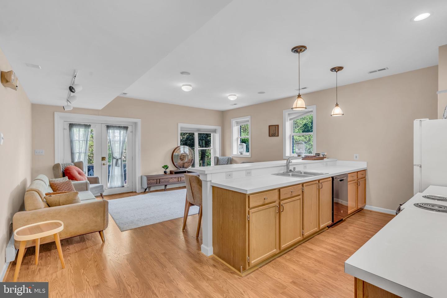 17000 THOUSAND OAKS DR, HAYMARKET, Virginia 20169, 6 Bedrooms Bedrooms, ,6 BathroomsBathrooms,Residential,For sale,17000 THOUSAND OAKS DR,VAPW2093164 MLS # VAPW2093164