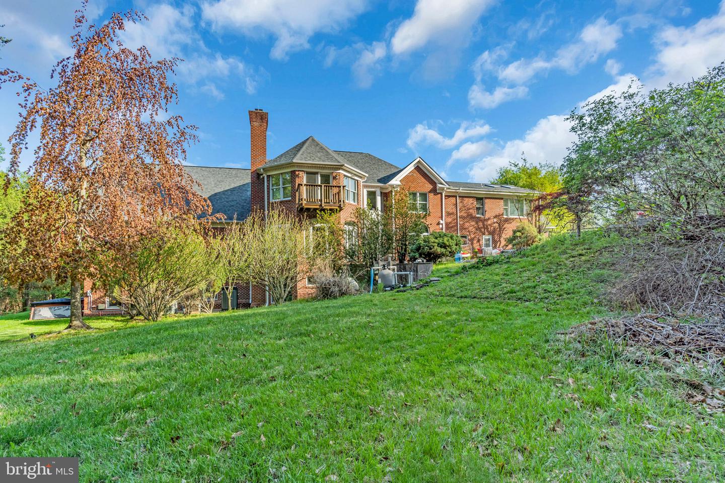 17000 THOUSAND OAKS DR, HAYMARKET, Virginia 20169, 6 Bedrooms Bedrooms, ,6 BathroomsBathrooms,Residential,For sale,17000 THOUSAND OAKS DR,VAPW2093164 MLS # VAPW2093164