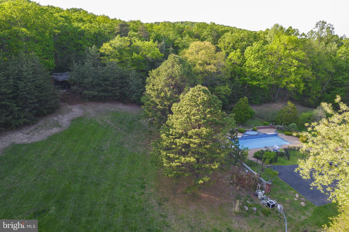 17000 THOUSAND OAKS DR, HAYMARKET, Virginia 20169, 6 Bedrooms Bedrooms, ,6 BathroomsBathrooms,Residential,For sale,17000 THOUSAND OAKS DR,VAPW2093164 MLS # VAPW2093164
