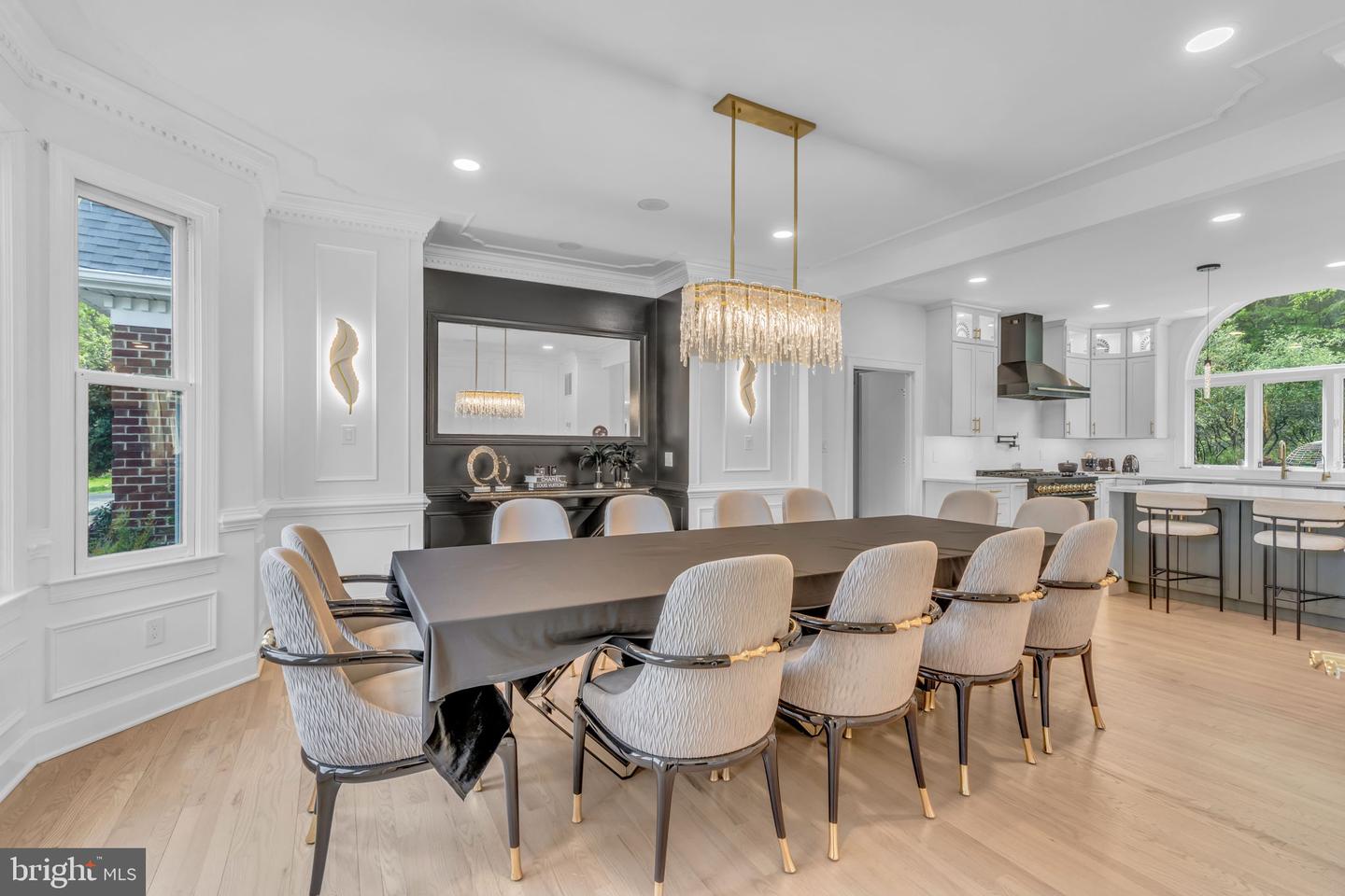 17000 THOUSAND OAKS DR, HAYMARKET, Virginia 20169, 6 Bedrooms Bedrooms, ,6 BathroomsBathrooms,Residential,For sale,17000 THOUSAND OAKS DR,VAPW2093164 MLS # VAPW2093164