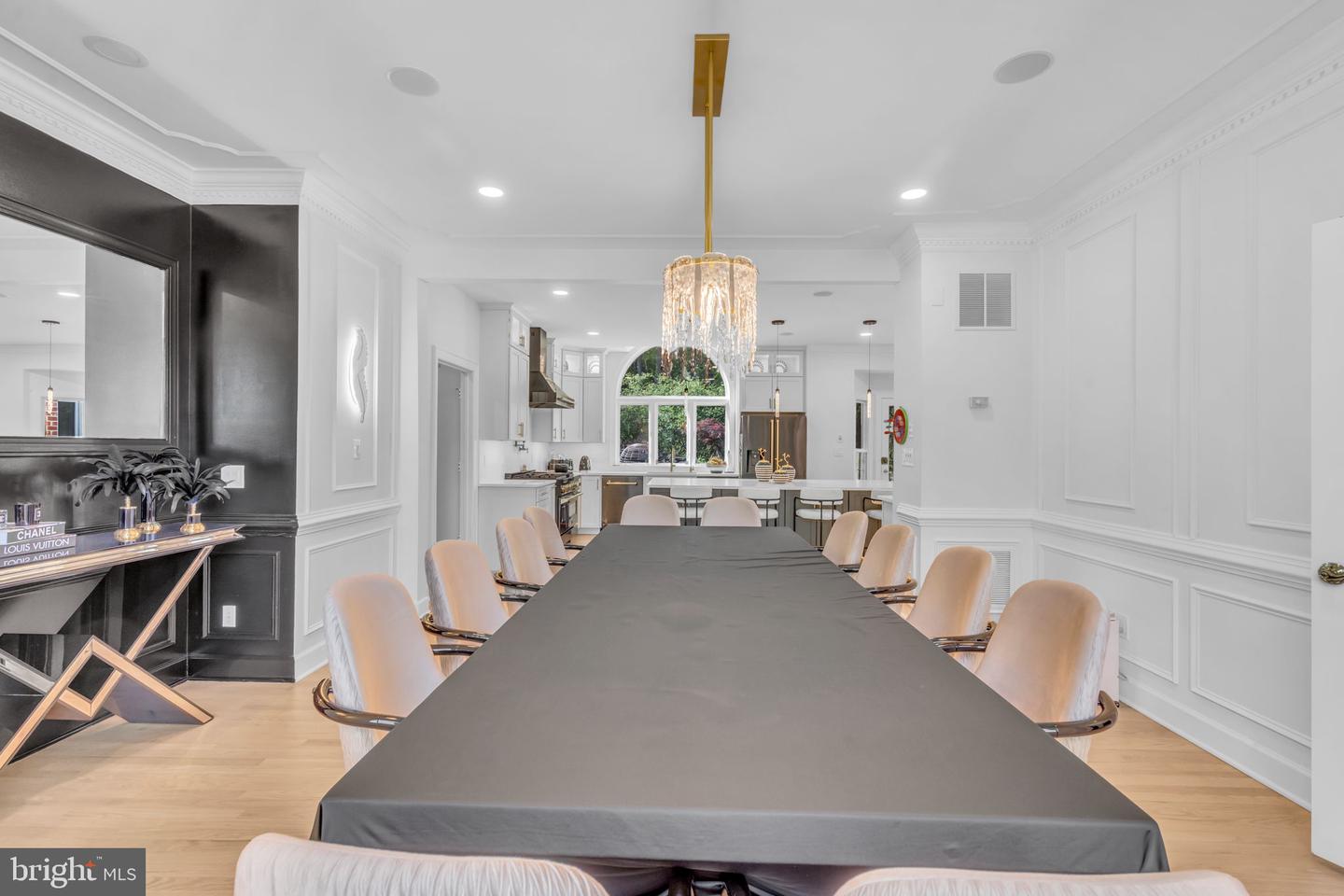 17000 THOUSAND OAKS DR, HAYMARKET, Virginia 20169, 6 Bedrooms Bedrooms, ,6 BathroomsBathrooms,Residential,For sale,17000 THOUSAND OAKS DR,VAPW2093164 MLS # VAPW2093164