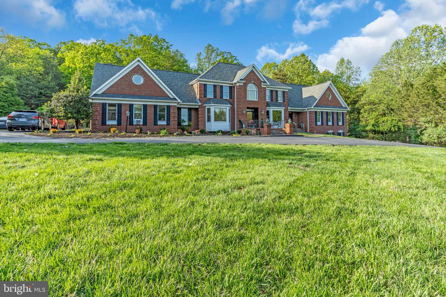 17000 THOUSAND OAKS DR, HAYMARKET, Virginia 20169, 6 Bedrooms Bedrooms, ,6 BathroomsBathrooms,Residential,For sale,17000 THOUSAND OAKS DR,VAPW2093164 MLS # VAPW2093164