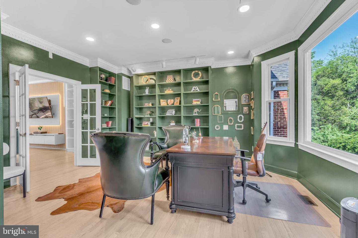 17000 THOUSAND OAKS DR, HAYMARKET, Virginia 20169, 6 Bedrooms Bedrooms, ,6 BathroomsBathrooms,Residential,For sale,17000 THOUSAND OAKS DR,VAPW2093164 MLS # VAPW2093164