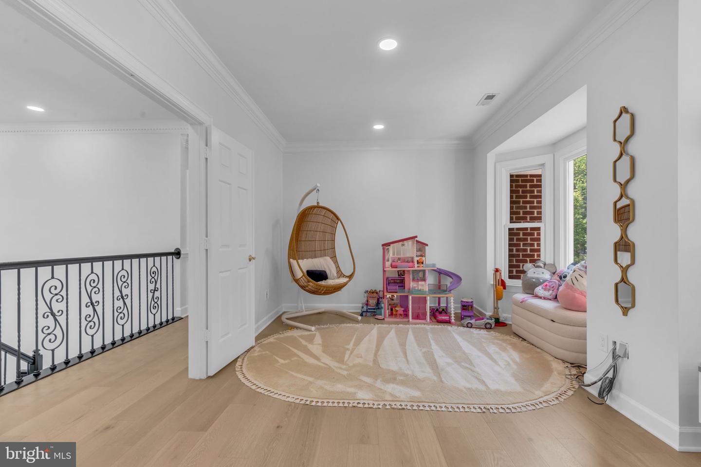17000 THOUSAND OAKS DR, HAYMARKET, Virginia 20169, 6 Bedrooms Bedrooms, ,6 BathroomsBathrooms,Residential,For sale,17000 THOUSAND OAKS DR,VAPW2093164 MLS # VAPW2093164