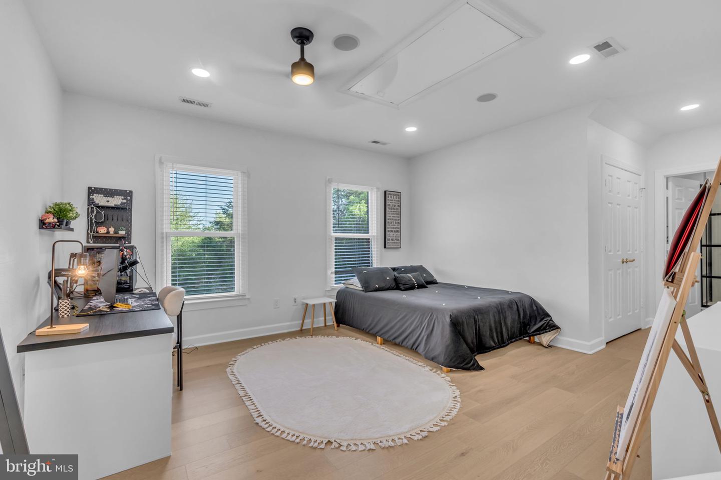 17000 THOUSAND OAKS DR, HAYMARKET, Virginia 20169, 6 Bedrooms Bedrooms, ,6 BathroomsBathrooms,Residential,For sale,17000 THOUSAND OAKS DR,VAPW2093164 MLS # VAPW2093164