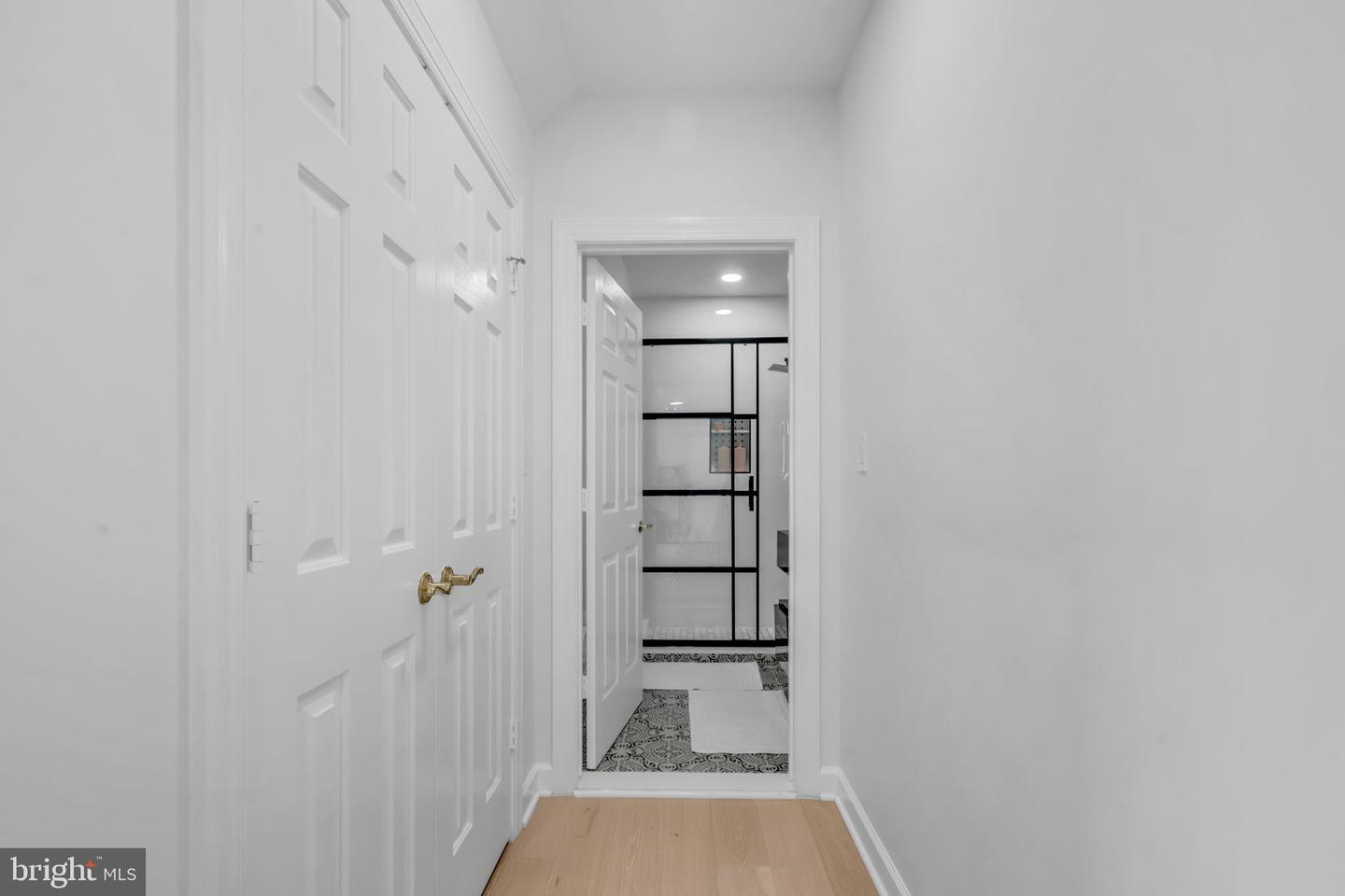 17000 THOUSAND OAKS DR, HAYMARKET, Virginia 20169, 6 Bedrooms Bedrooms, ,6 BathroomsBathrooms,Residential,For sale,17000 THOUSAND OAKS DR,VAPW2093164 MLS # VAPW2093164
