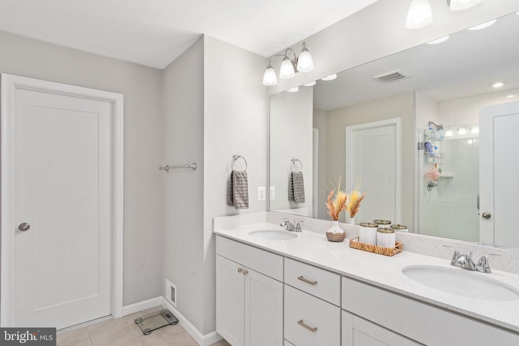 7815 BEXLEY LN, SPOTSYLVANIA, Virginia 22551, 4 Bedrooms Bedrooms, ,2 BathroomsBathrooms,Residential,7815 BEXLEY LN,VASP2032262 MLS # VASP2032262
