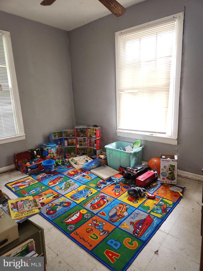 2416 EVARTS ST NE, WASHINGTON, District Of Columbia 20018, 3 Bedrooms Bedrooms, 10 Rooms Rooms,1 BathroomBathrooms,Residential,For sale,2416 EVARTS ST NE,DCDC2197640 MLS # DCDC2197640
