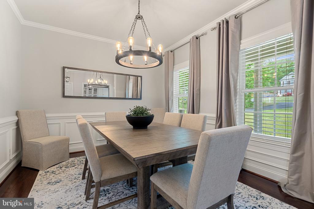 10919 PARK RIDGE RD, FREDERICKSBURG, Virginia 22408, 5 Bedrooms Bedrooms, ,3 BathroomsBathrooms,Residential,10919 PARK RIDGE RD,VASP2032686 MLS # VASP2032686