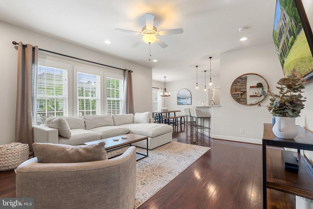 10919 PARK RIDGE RD, FREDERICKSBURG, Virginia 22408, 5 Bedrooms Bedrooms, ,3 BathroomsBathrooms,Residential,10919 PARK RIDGE RD,VASP2032686 MLS # VASP2032686